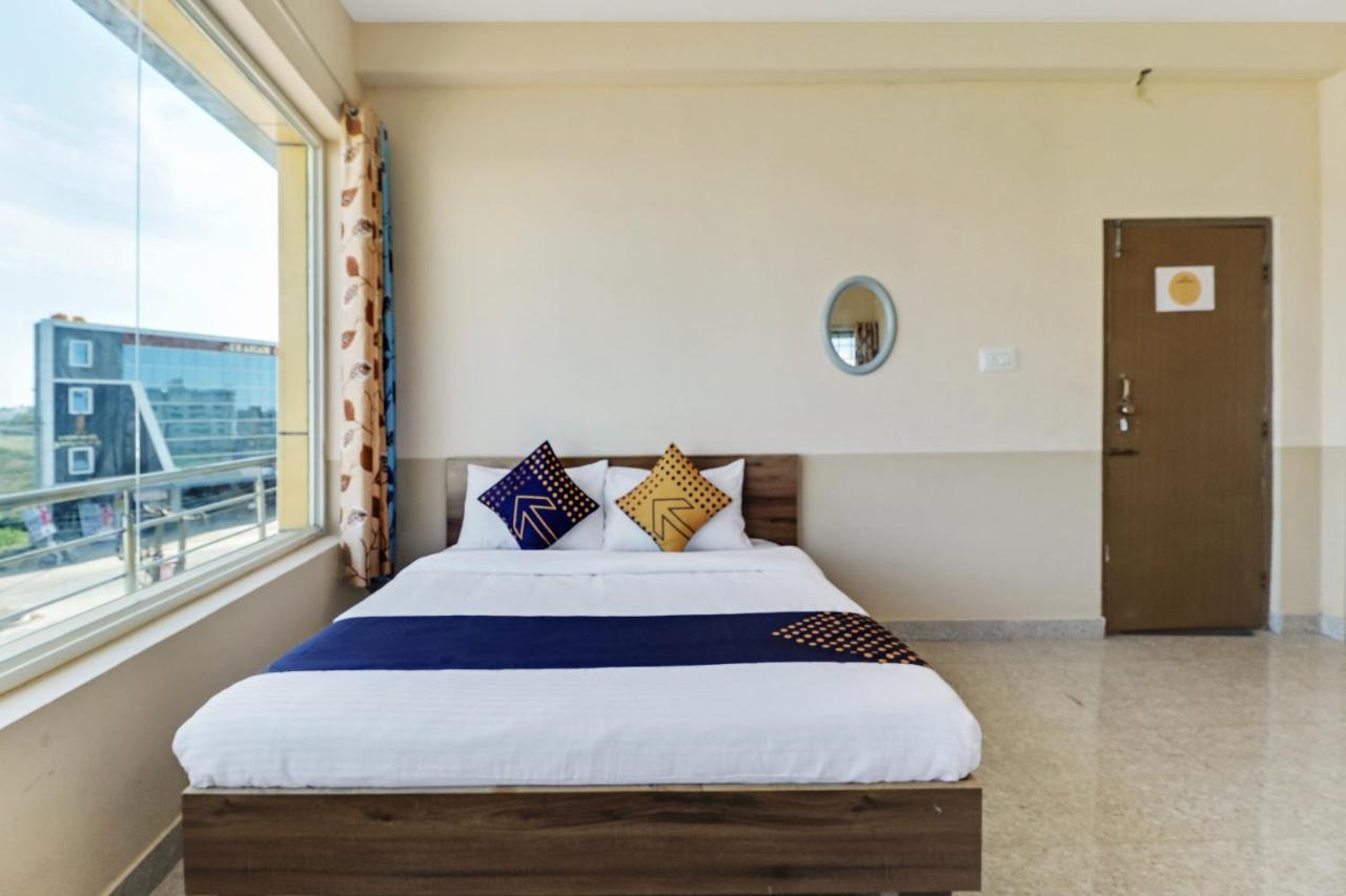 فندق حسنفي  Spot On 76940 Sri Annapoorneshwari Residency Boarding & Lodging المظهر الخارجي الصورة
